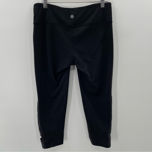 Athleta Black Chaturanga Criss Cross Capri Size Medium - Picture 4 of 8